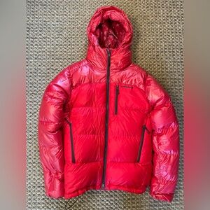 Patagonia red down puffer jacket  - Men’s  XS or Woman’s M